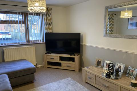 3 bedroom end of terrace house for sale, Hilsea Close, Pendeford, Wolverhampton, West Midlands