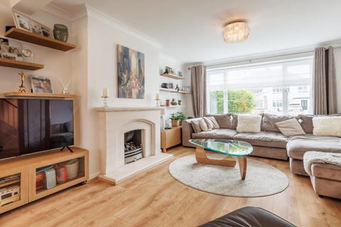 9 Bowes Drive, Ongar, CM5 9AU