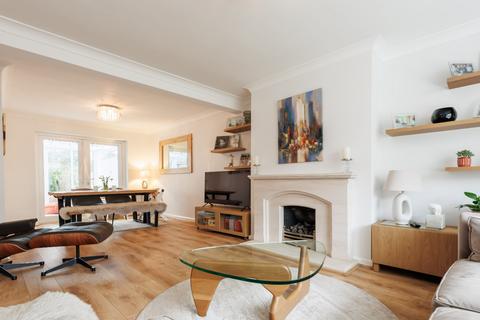 9 Bowes Drive, Ongar, CM5 9AU