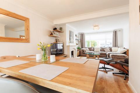 9 Bowes Drive, Ongar, CM5 9AU
