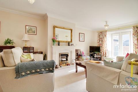 16 Nursery Close, Wroughton, Swindon, SN4 9DR