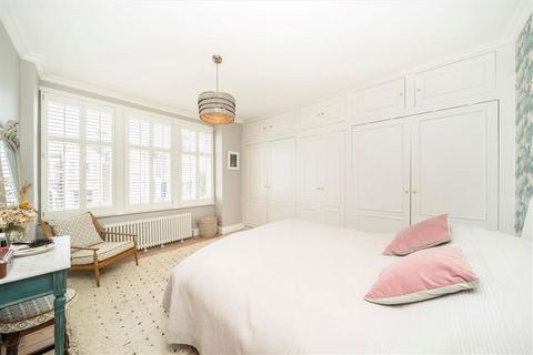 47 Mayhill Road, London, SE7 7JG