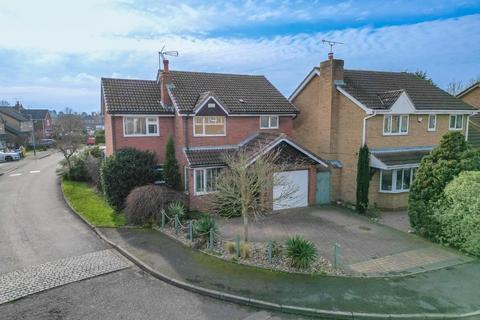 4 bedroom detached house for sale, Gloucester Close, Nuneaton