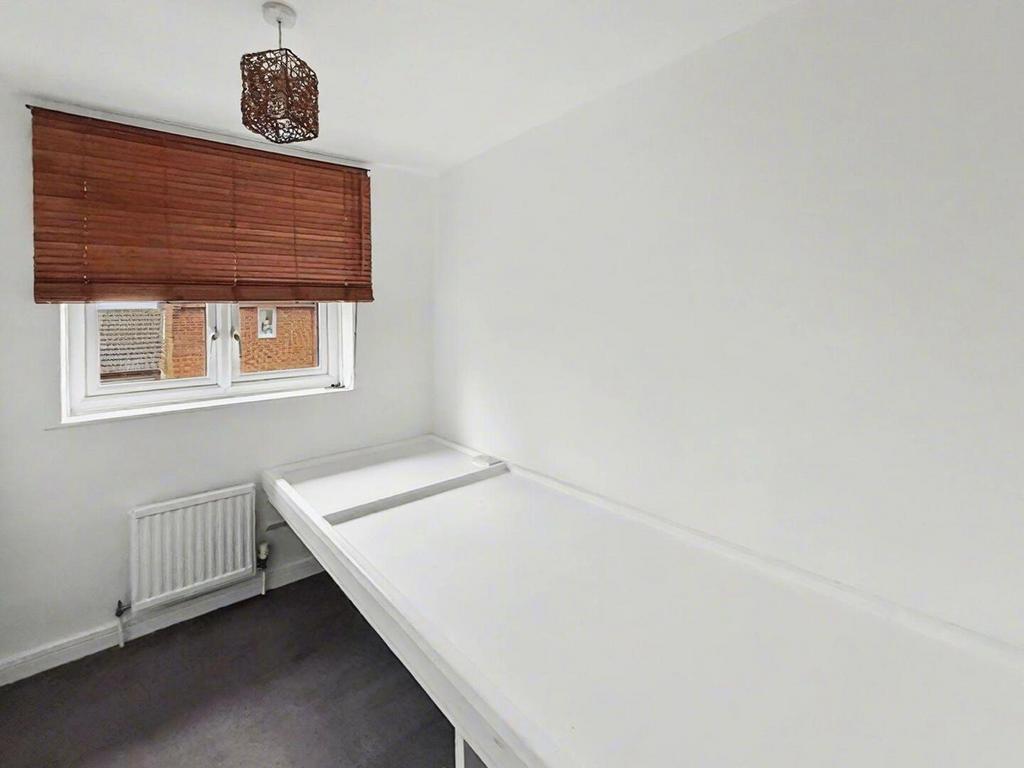 Bedroom 3.jpg