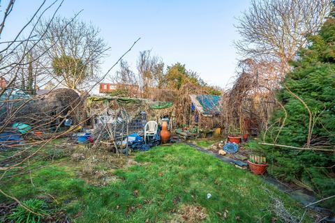 3 bedroom detached house for sale, Laleham Road, Shepperton, TW17