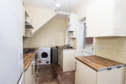 28 Laurel Avenue, Darwen, BB3 3AG