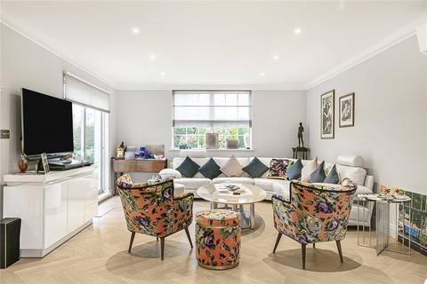 4 bedroom detached house for sale, Totteridge Common, Totteridge, London, N20