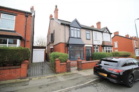 1 bedroom in a house share to rent, Cranbourne Road, Ashton-Under-Lyne OL7