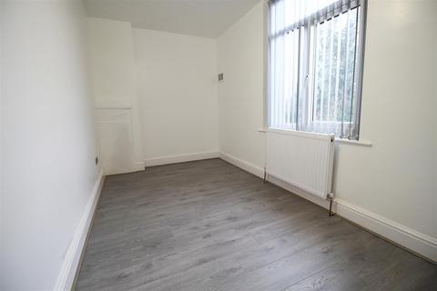 1 bedroom in a house share to rent, Cranbourne Road, Ashton-Under-Lyne OL7