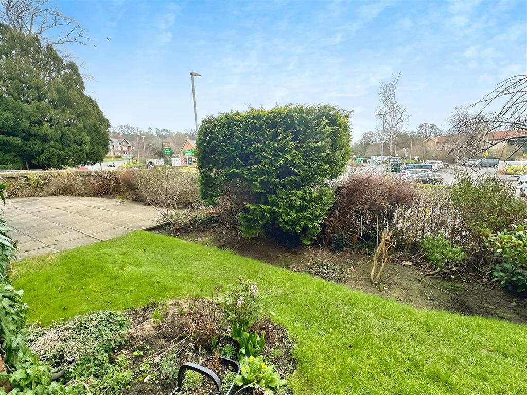 Garden area accessable from lounge diner