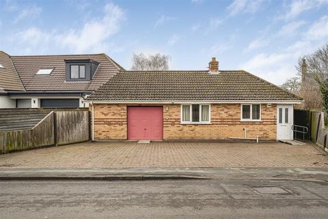 3 bedroom detached bungalow for sale, Church Road, Cambridge CB25