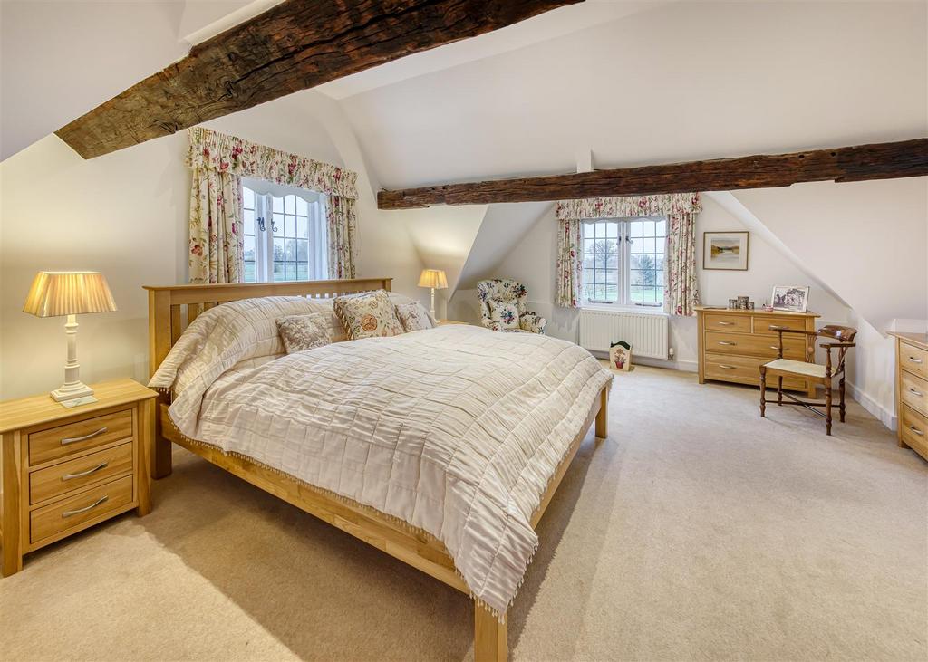 Blackwell Cottage-bed1a.jpg