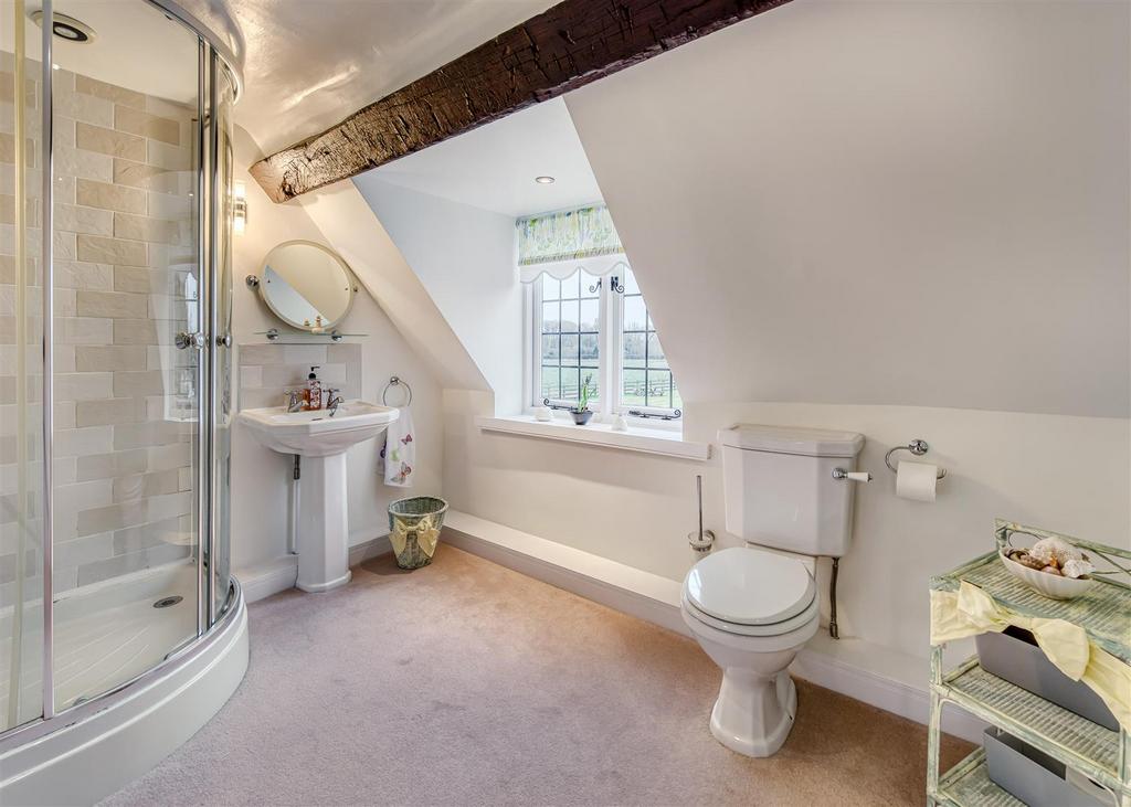 Blackwell Cottage-bath1.jpg