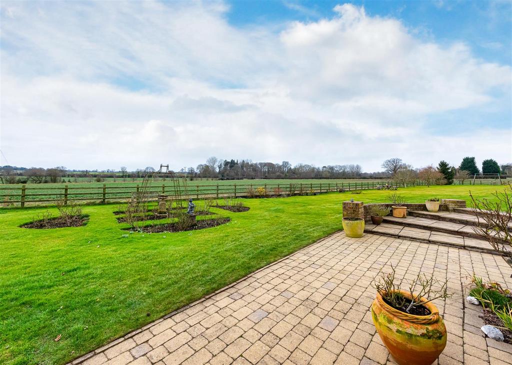 Blackwell Cottage-garden1.jpg