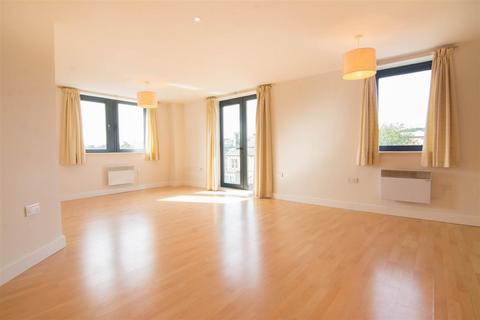 2 bedroom flat for sale, Troy Road, Horsforth, Leeds, West Yorkshire, LS18