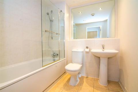 2 bedroom flat for sale, Troy Road, Horsforth, Leeds, West Yorkshire, LS18