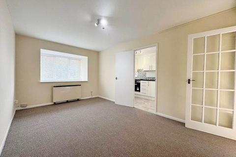 1 bedroom flat to rent, Grove Road Chadwell Heath