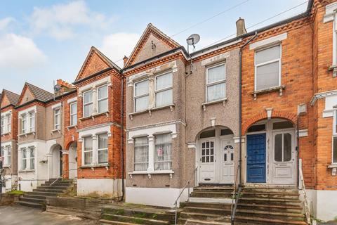 214 Mersham Road, Thornton Heath, CR7 8NR