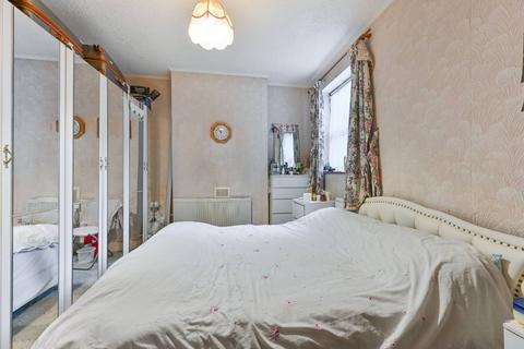 214 Mersham Road, Thornton Heath, CR7 8NR