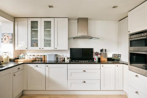 12 Hearne Road, London, W4 3NJ