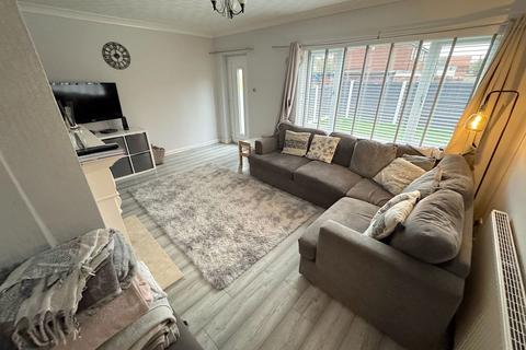 3 bedroom end of terrace house for sale, Ashdale Close, Stockport SK5