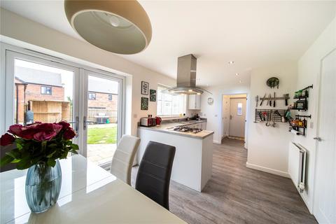 4 bedroom detached house for sale, Broadfield Meadows, Callerton, Newcastle Upon Tyne, Tyne & Wear, NE5