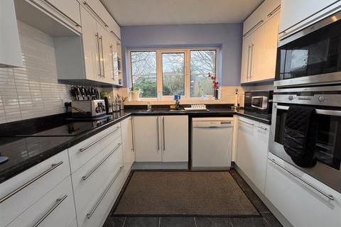 5 Brandon Close, Grange Park, Swindon, SN5 6AA