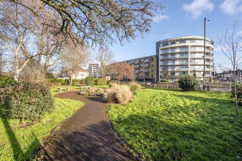 Durnsford Road, Wimbledon, London, SW19