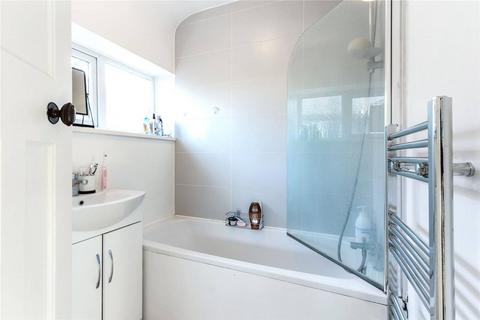23 Oxtoby Way, London, SW16 5HD