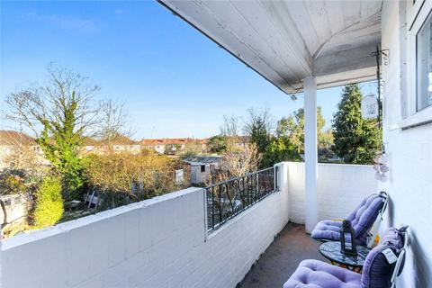 2 bedroom flat for sale, Oxtoby Way, Streatham Vale, London, SW16