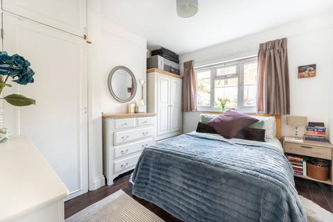 Rucklidge Avenue, Harlesden, London, NW10