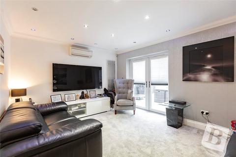 4 bedroom detached house for sale, Silver Birch Mews, Upminster, RM14