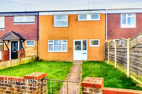 3 bedroom terraced house for sale, Almond Road, Gorleston