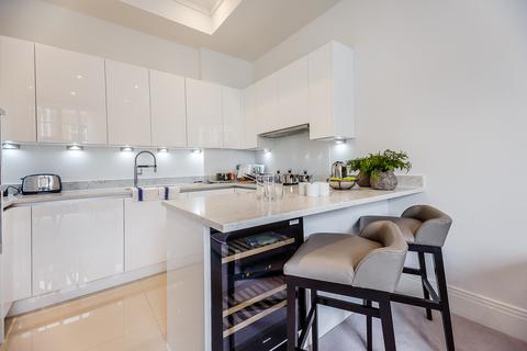 Palace Wharf, London, W6