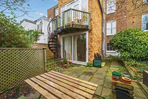 2 bedroom apartment for sale, Askew Road, London