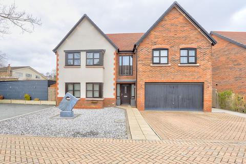 5 bedroom detached house for sale, Breckon Close, Nunthorpe, TS7