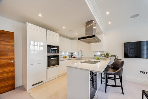 Palace Wharf, London, W6