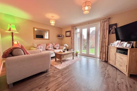 26 Oak Place, Bidford On Avon, Alcester, B50 4GL