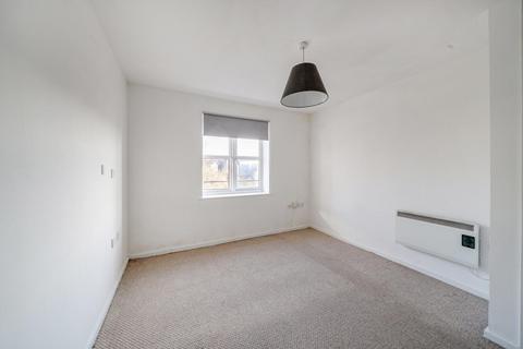 2 bedroom flat for sale, Drayton Park, Islington