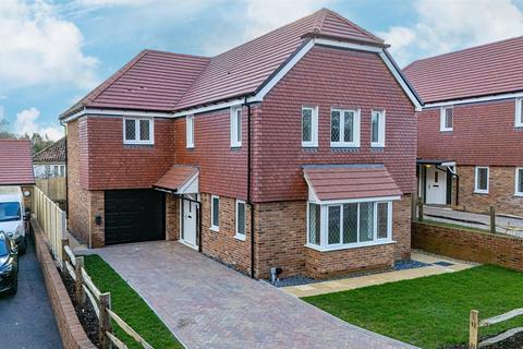 5 bedroom detached house for sale, Ironlatch Avenue, St. Leonards-On-Sea