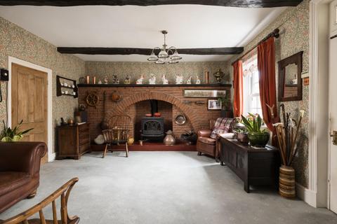 4 bedroom cottage for sale, Village Street, Rawcliffe Village, York