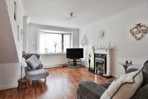 25 Ellis Close, Preston, Hull, HU12 8XG