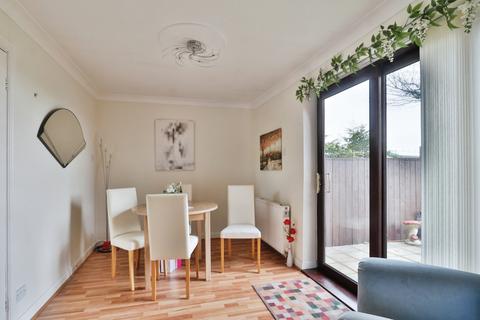 25 Ellis Close, Preston, Hull, HU12 8XG