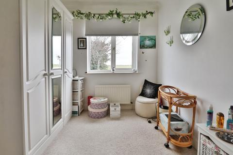 25 Ellis Close, Preston, Hull, HU12 8XG