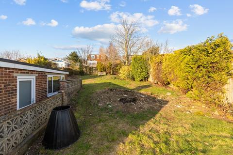 2 bedroom detached bungalow for sale, Detached Downside Bungalow, Overlooking Buckingham Park.