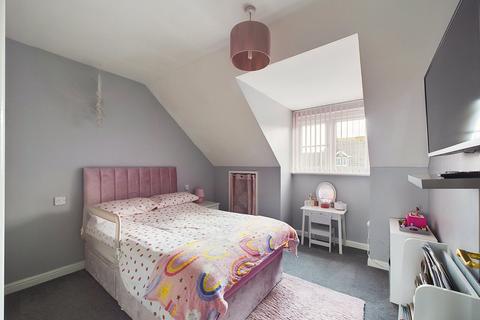 22 Tolsey Gardens, Tuffley, Gloucester, GL4 0DR