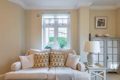 Apartment 1, Deer's Leap Bear Lane, Henley-in-arden, B95 5JJ