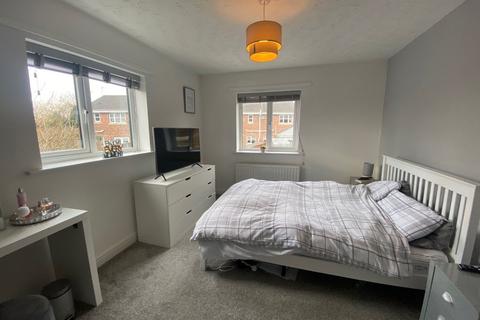 9 Alasdair Close, Chadderton, Oldham, OL9 0NE