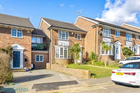 3 bedroom semi-detached house to rent, The Martlet, Hove BN3