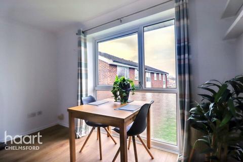 2 bedroom flat to rent, Lupin Drive, Chelmsford